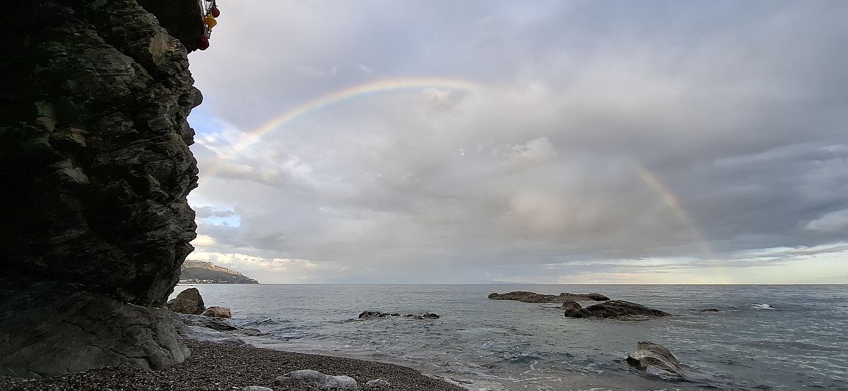 Kliknut�m zav�ete okno.