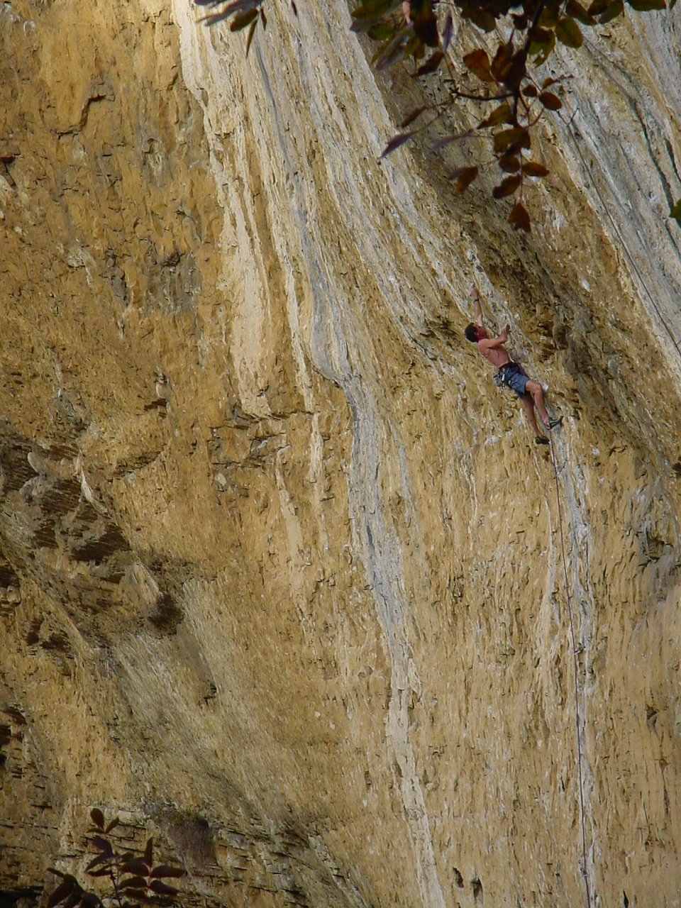 Kliknut�m zav�ete okno.