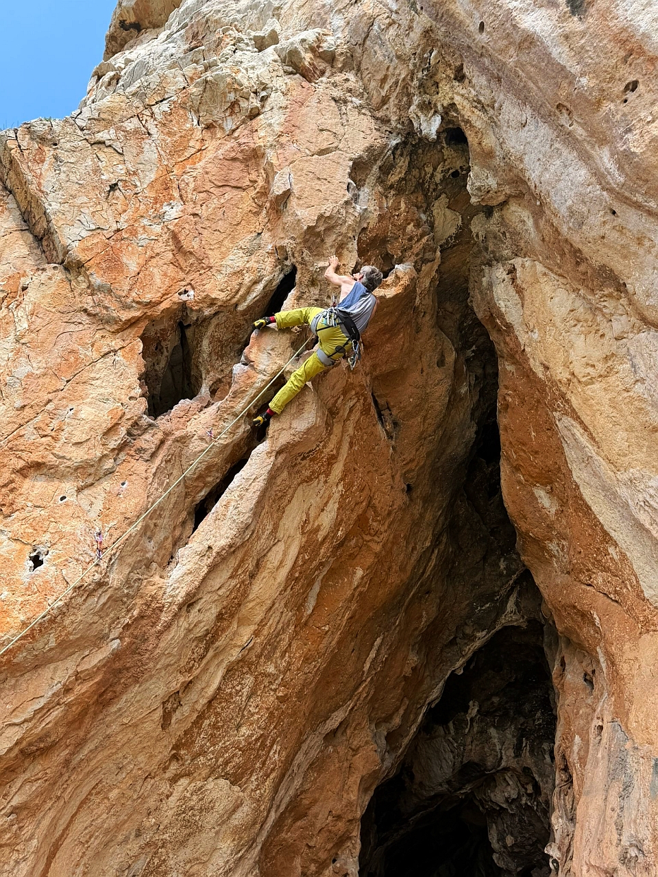 Kliknut�m zav�ete okno.