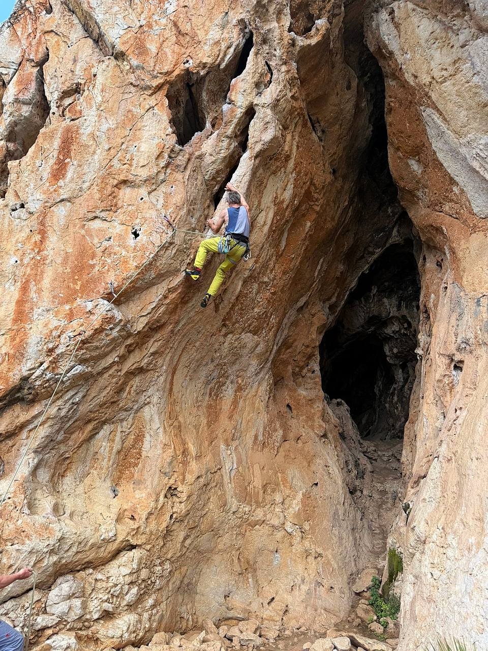 Kliknut�m zav�ete okno.