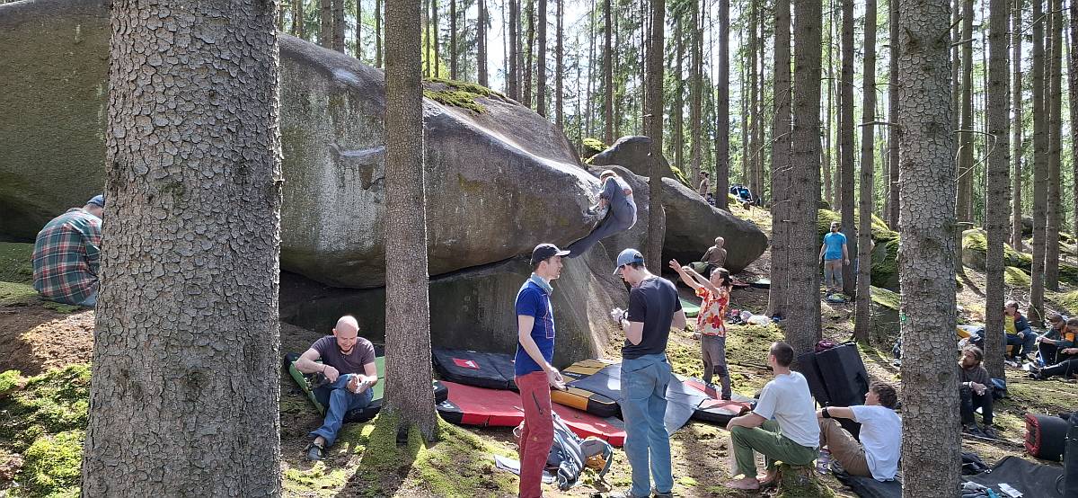 Kliknut�m zav�ete okno.