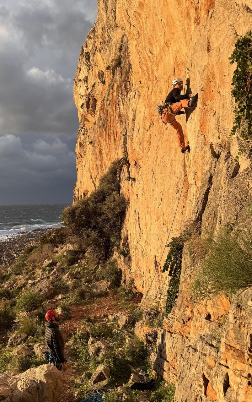 Kliknut�m zav�ete okno.