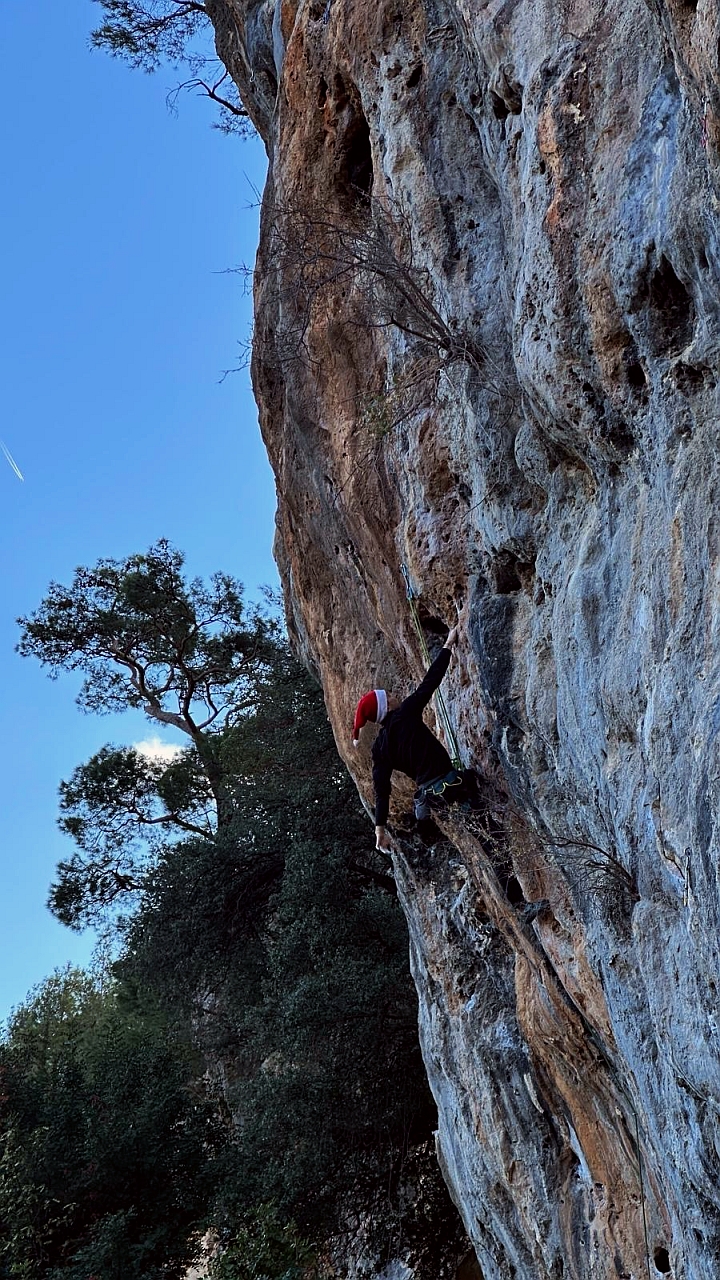 Kliknut�m zav�ete okno.