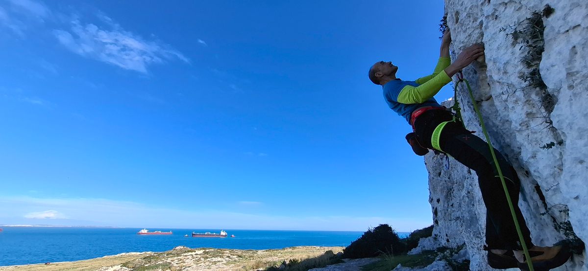 Kliknut�m zav�ete okno.