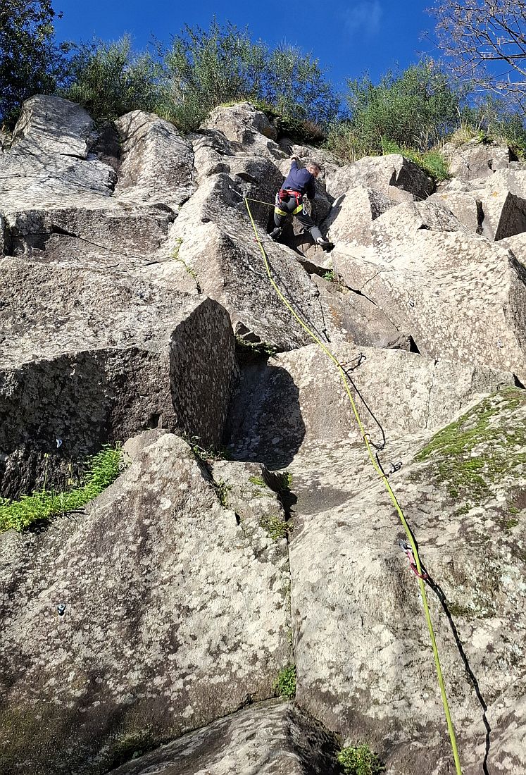 Kliknut�m zav�ete okno.